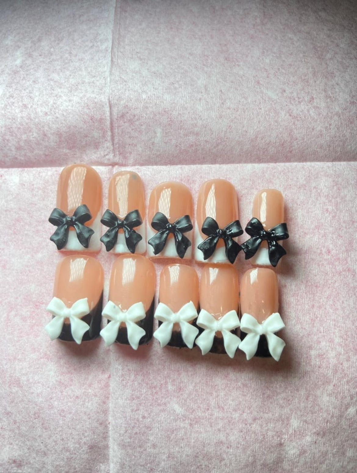 Bow nails🎀