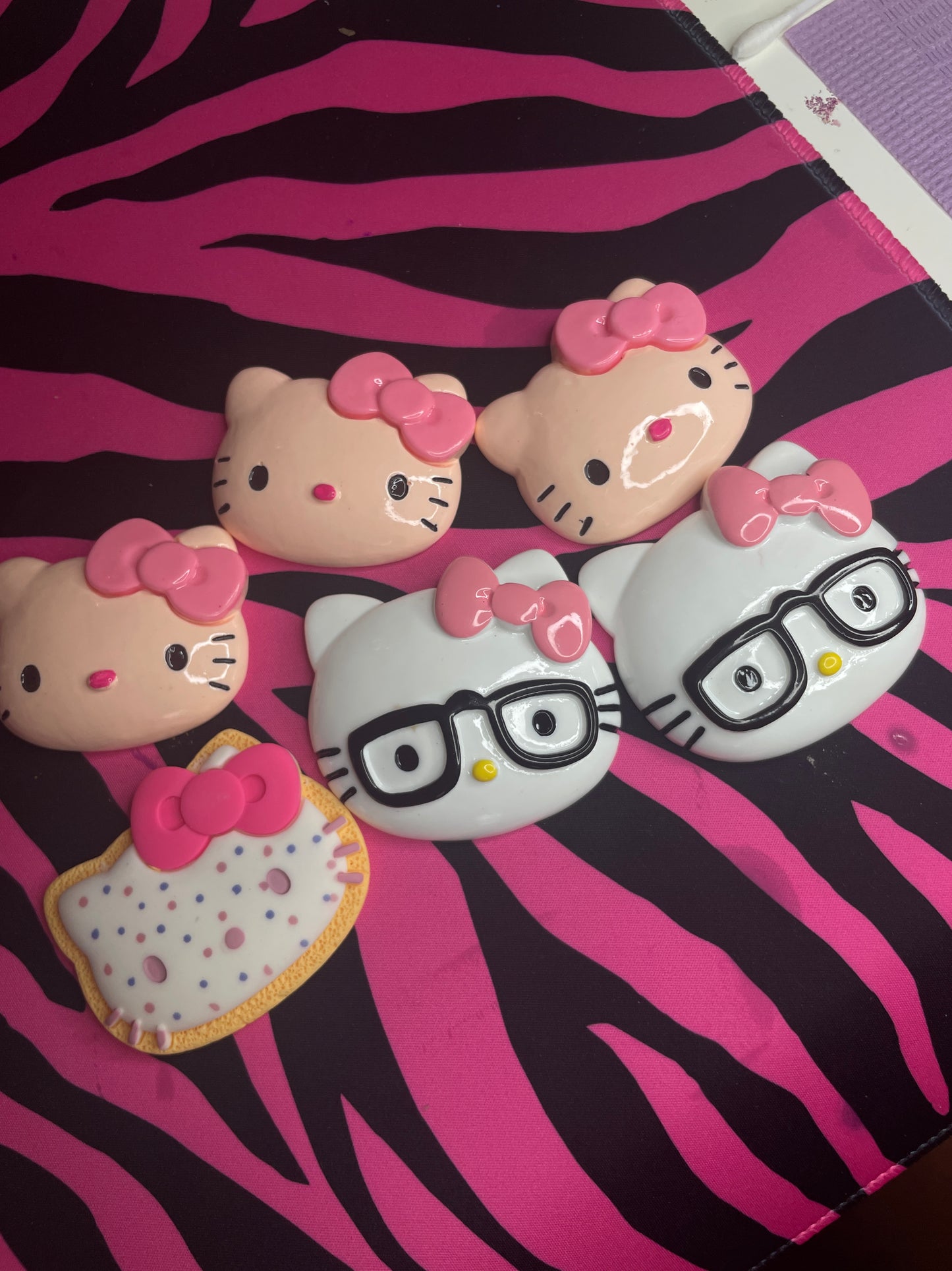 Hello kitty body