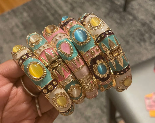 Beauty Bangle